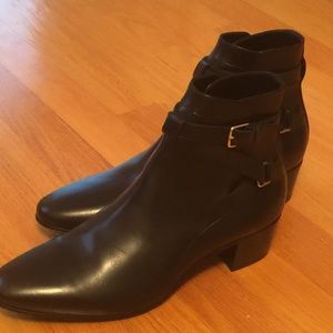 Yves Saint Laurent | Shoes | Saint Laurent Black Leather Ankle Booties ...